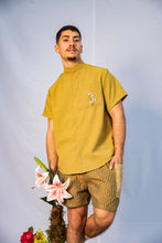 Load image into Gallery viewer, Green brocade doodle short

